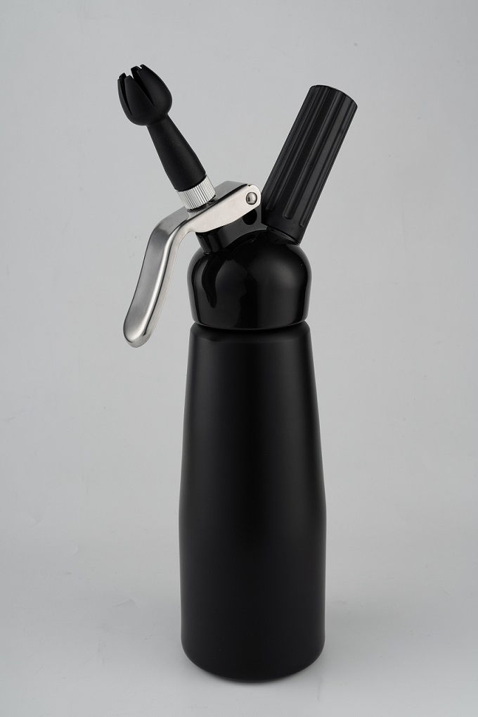 Amazon Hot Sale 500ml Aluminum Cream Whipper with Three Nozzles Whipped Cream Dispenser