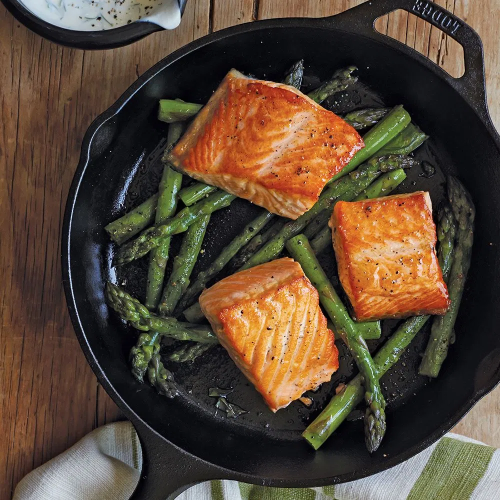 Cast Iron Round Skillet with Handle 10