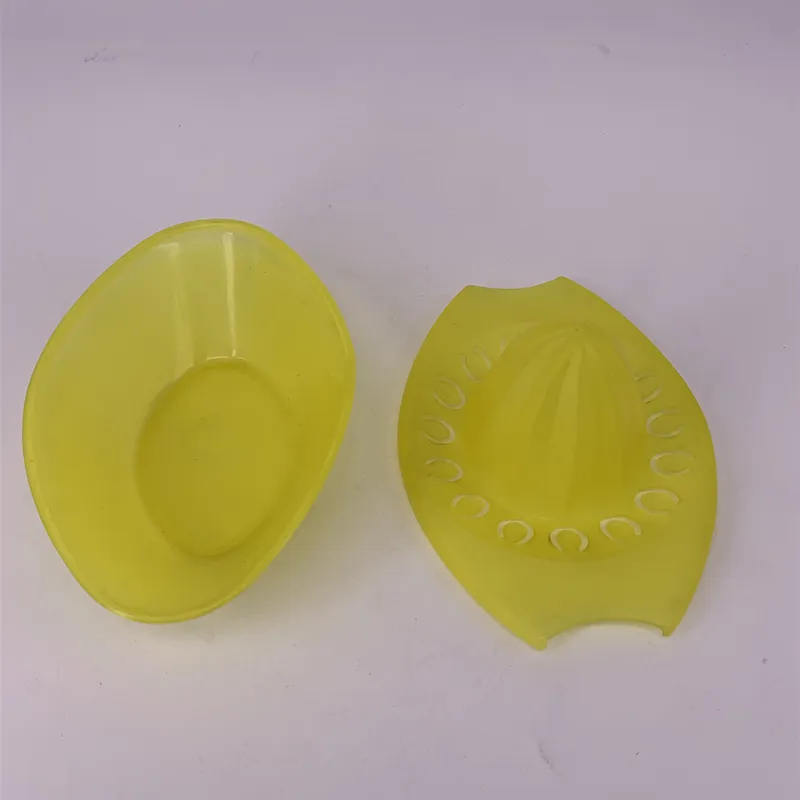 Frost Kitchen Accessories Reusable Plastic Fruit Orange Squeezer Gadget with Built-in and Grater