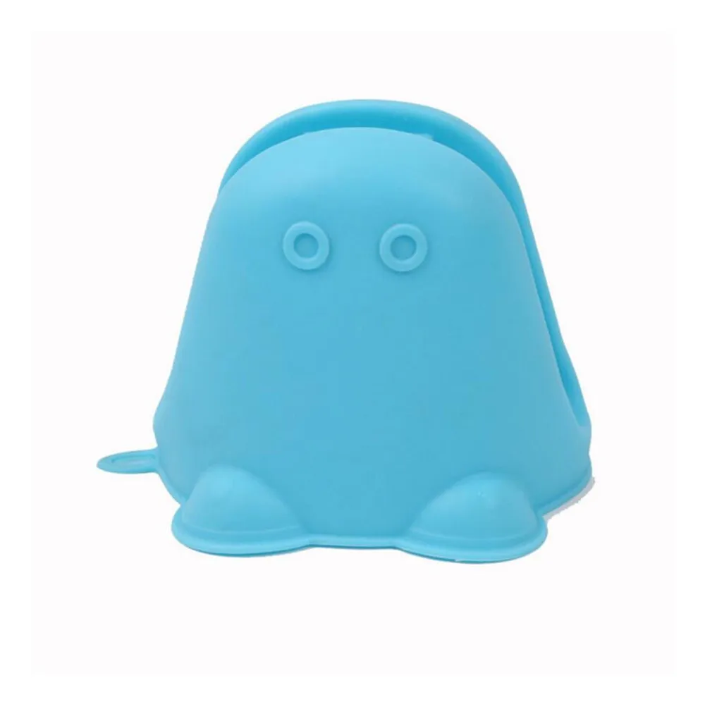 Textured Grip Area for Secure Holding Silicone Oven Mitts