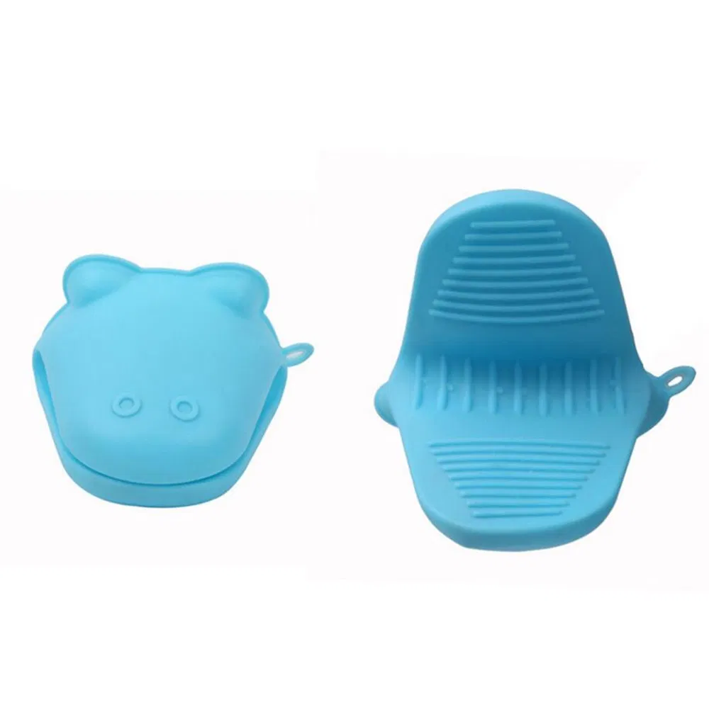 Textured Grip Area for Secure Holding Silicone Oven Mitts