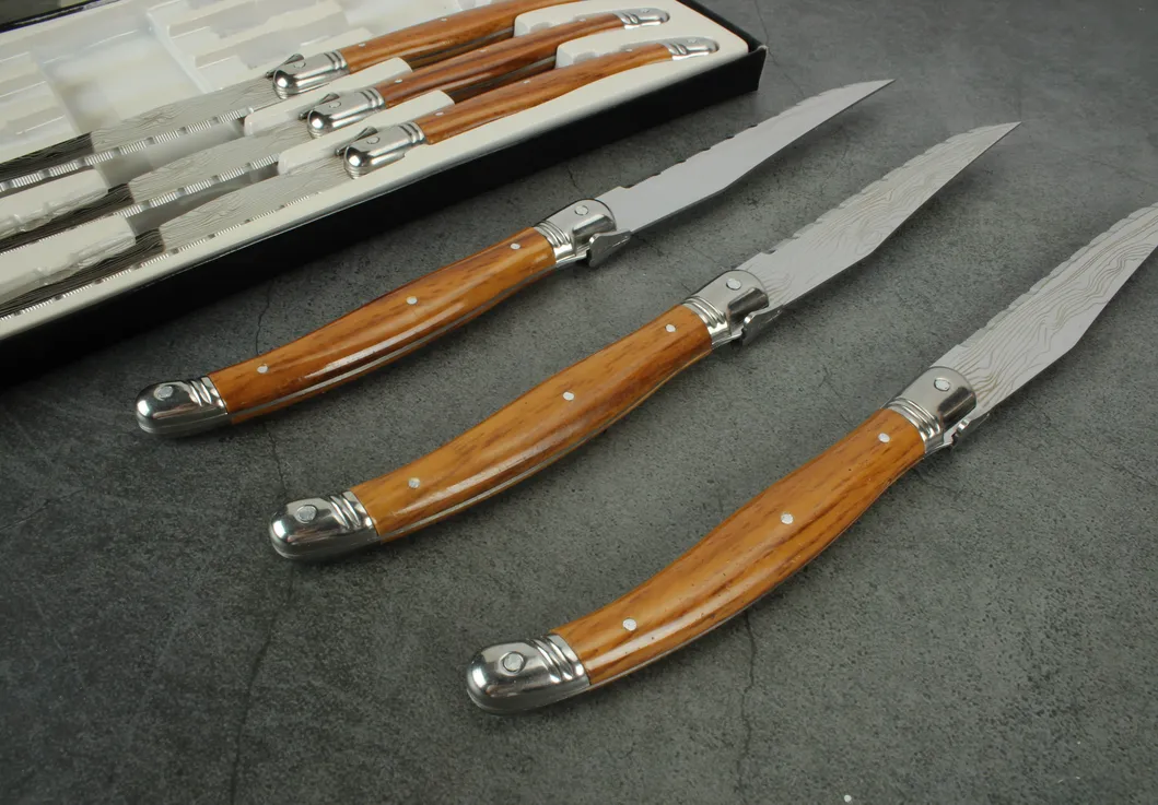 Wholesale Serrated Laguiole Steak Knife and Stainless Steel Cheap Flatware with Damascus Pattern (SE-K8989)